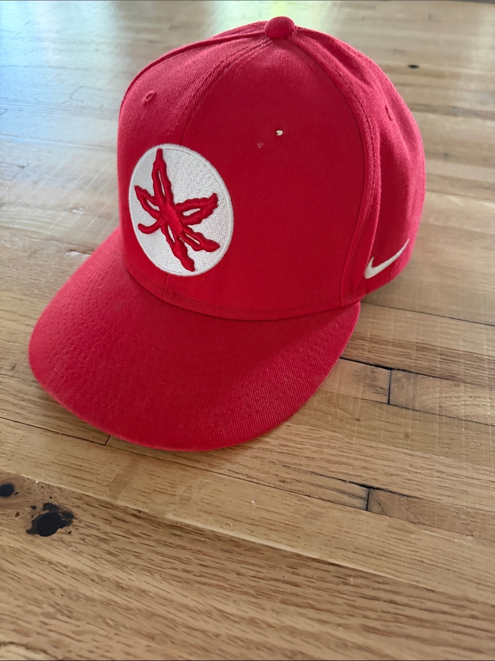 Nike Red Baseball Cap with Embroidered Logo - Men's